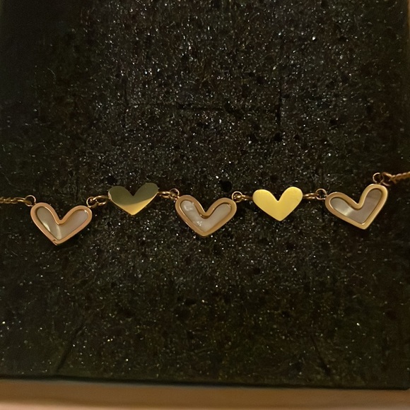 Women’s heart shaped ankle bracelet with white opal center gold tone Jewelry. - Picture 5 of 6